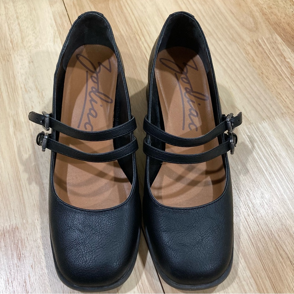 Zodiac Black Flores Double Strap Mary Jane Shoes Size 8